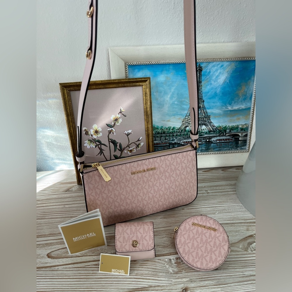 Michael Kors Jet Set Travel bag